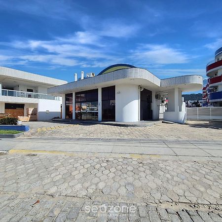 Apto C/ Varanda Em Condominio Pe Na Areia Iho127 ฟลอเรียนอโปลิส ภายนอก รูปภาพ