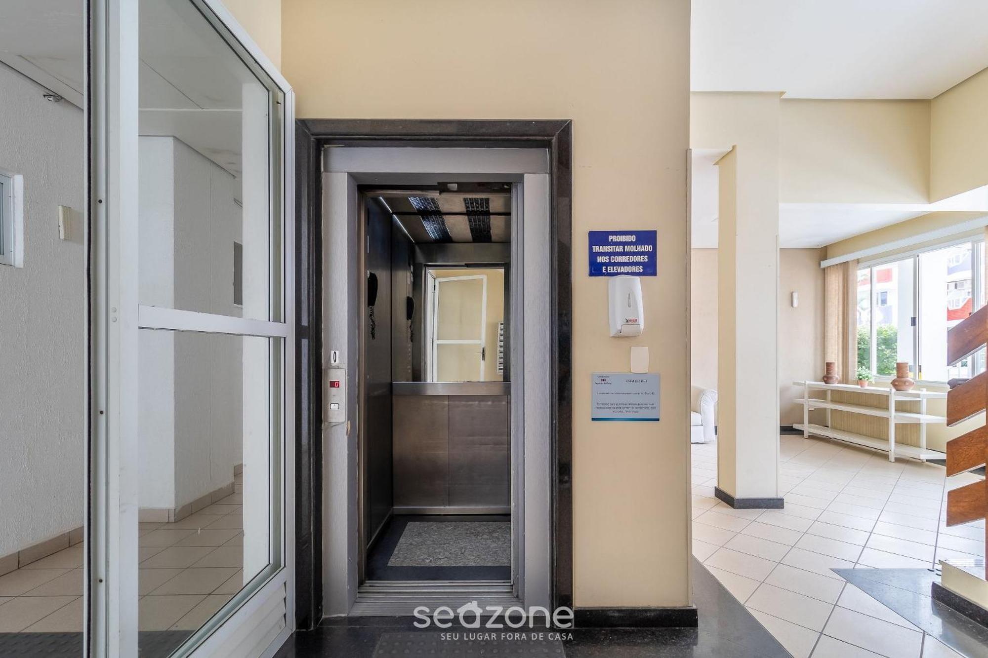 Apto C/ Varanda Em Condominio Pe Na Areia Iho127 ฟลอเรียนอโปลิส ภายนอก รูปภาพ